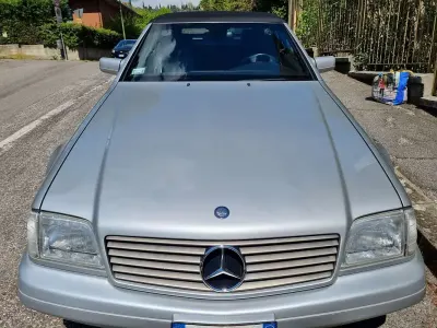 Usata Mercedes SL320 231 CV (169 kW) 1997 Argento Cabrio