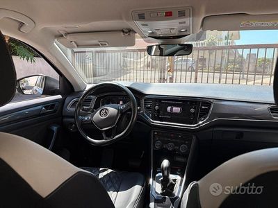 Käytetty VW T-Roc 150 HP (110 kW) 2021 Katumaasturi