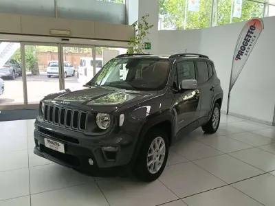 Usata Jeep Renegade Limited 131 CV (96 kW) 2022 Grigio SUV
