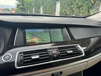 Usata BMW 530 245 CV (180 kW) 2012 Bianco Berlina