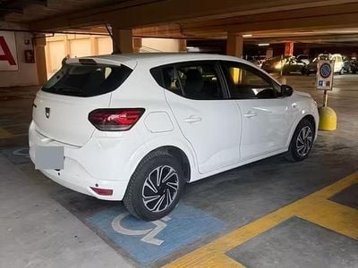 Begagnad Dacia Sandero 101 HK (74 kW) 2021 Vit Sedan