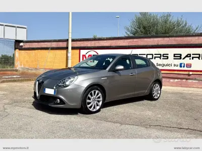 Usata Alfa Romeo Giulietta Super 120 CV (88 kW) 2019 Utilitaria