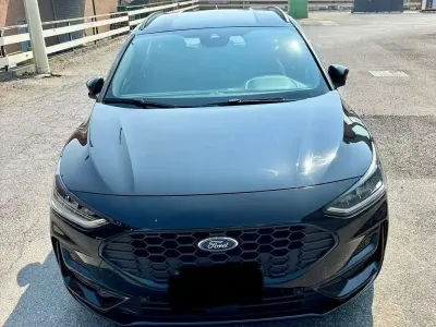 Usata Ford Focus ST-Line 155 CV (114 kW) 2023 Nero Station wagon