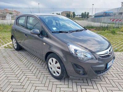 usata Opel Corsa 2014 1.2 BENZINA EURO5 5 PORTE pronta consegna