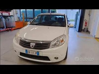 Begagnad Dacia Sandero 75 HK (55 kW) 2010 Sedan