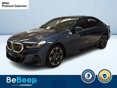 Usata BMW 520 M Sport 197 CV (144 kW) 2024 Blu Berlina