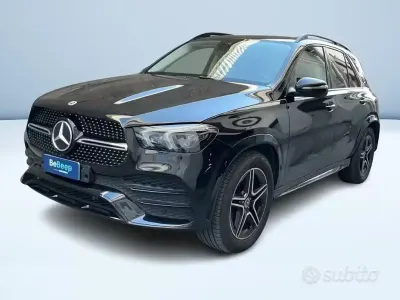 Usata Mercedes GLE300 Premium 245 CV (180 kW) 2021 Nero pastello SUV