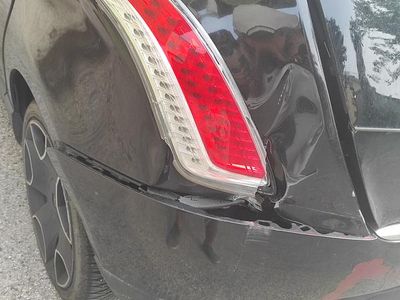 Usata Lancia Delta 120 CV (88 kW) 2011 Nero Utilitaria