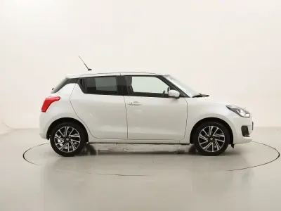 Usata Suzuki Swift 83 CV (61 kW) 2023 Biancobianco Utilitaria