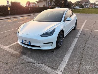 Usata Tesla Model 3 235 kW (320 CV) 2021 Bianco Berlina