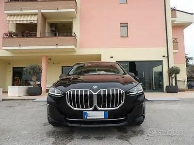 Usata BMW 218 Comfort Edition 150 CV (110 kW) 2022 Nero Station wagon