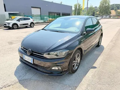 Usata VW Polo Sportline 80 CV (58 kW) 2020 Nero Utilitaria