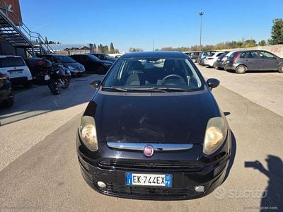 Usata Fiat Punto Evo Active 69 CV (50 kW) 2011 Nero Utilitaria