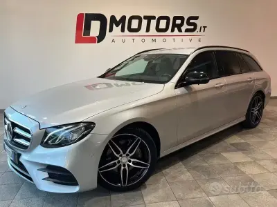 Usata Mercedes E220 Premium 194 CV (142 kW) 2017 Grigio Station wagon