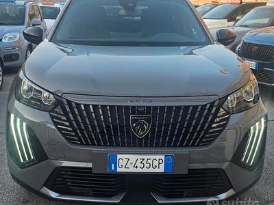Usata Peugeot 2008 Allure 101 CV (74 kW) 2025 Grigio SUV