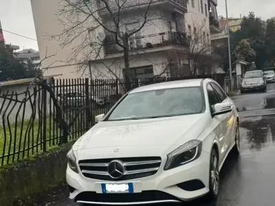 Usata Mercedes A180 109 CV (80 kW) 2013 Bianco Berlina