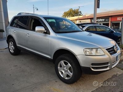 Usata VW Touareg R 174 CV (127 kW) 2004 Argento SUV