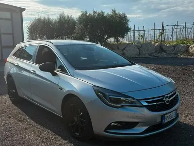 Usata Opel Astra 110 CV (80 kW) 2018 Grigio Station wagon