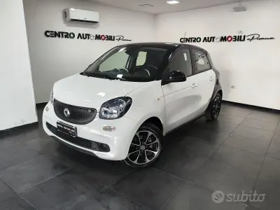 Usata Smart ForFour Passion 71 CV (52 kW) 2018 Bianco Utilitaria