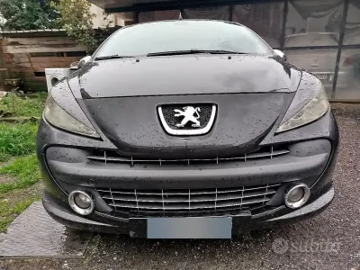 Usata Peugeot 207 CC 109 CV (80 kW) 2008 Nero Cabrio