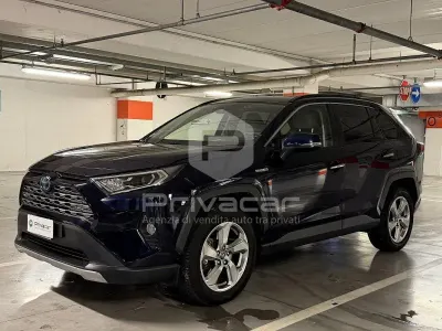 Usata Toyota RAV4 Hybrid Lounge 178 CV (130 kW) 2019 Blu SUV
