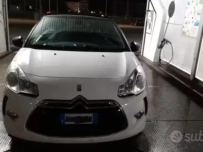 Usata DS Automobiles DS3 Chic 95 CV (69 kW) 2012 Bianco
