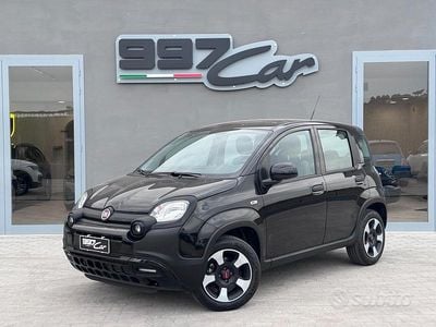 Usata Fiat Panda Cross Cross 71 CV (52 kW) 2023 Nero Utilitaria