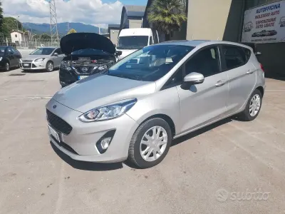 Usata Ford Fiesta Vignale 86 CV (63 kW) 2019 Grigio Utilitaria