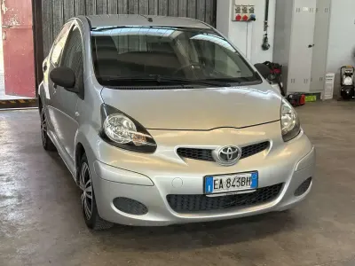 Usata Toyota Aygo Sol 68 CV (50 kW) 2010 Other Utilitaria