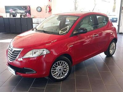 Usata Lancia Ypsilon Gold 69 CV (50 kW) 2013 Rosso Utilitaria