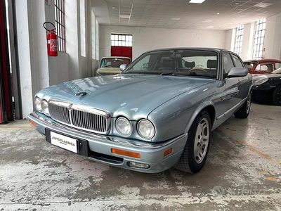 Usata Jaguar XJ Executive 241 CV (177 kW) 1997 Blu Berlina