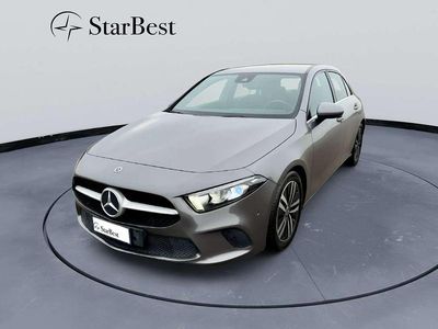 Usata Mercedes A180 Business 116 CV (85 kW) 2019 Grigio selenite