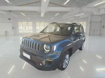 Usata Jeep Renegade Altitude 131 CV (96 kW) 2024 Grigio SUV