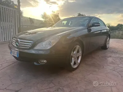 Usata Mercedes CLS320 224 CV (164 kW) 2006 Nero Coupé
