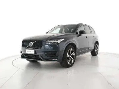 Käytetty Volvo XC90 173 HP (127 kW) 2022 Sininen Katumaasturi
