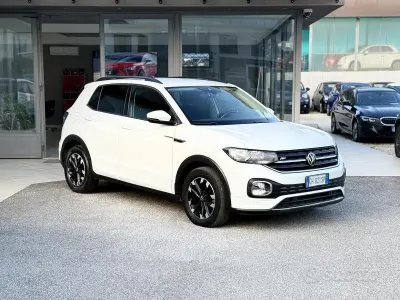 Usata VW T-Cross R-line 110 CV (80 kW) 2022 Bianco SUV