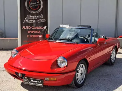 Usata Alfa Romeo Spider 129 CV (94 kW) 1991 Rosso Cabrio