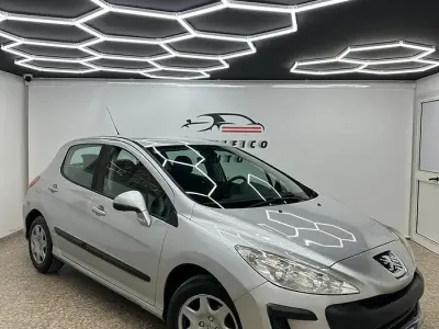 Usata Peugeot 308 Premium 90 CV (66 kW) 2010 Grigio Berlina