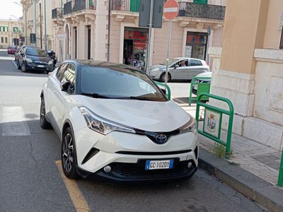 Usata Toyota C-HR 98 CV (72 kW) 2018 Bianco SUV