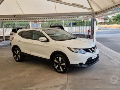 Usata Nissan Qashqai Tekna 110 CV (80 kW) 2017 Bianco SUV