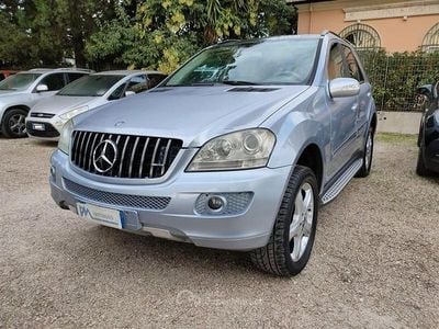 Usata Mercedes 350 272 CV (200 kW) 2006 Blu SUV