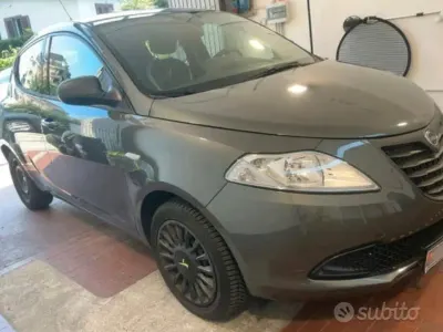 Usata Lancia Ypsilon 60 CV (44 kW) 2014 Utilitaria
