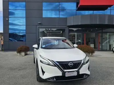 Usata Nissan Qashqai Acenta 158 CV (116 kW) 2023 Bianco SUV