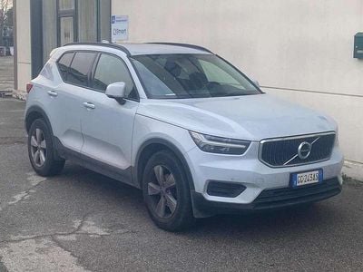Usata Volvo XC40 Momentum 129 CV (94 kW) 2021 Bianco SUV