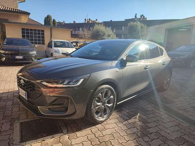 Begagnad Ford Focus ST-Line 125 HK (91 kW) 2025 Grå Sedan