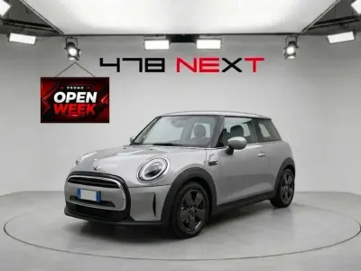 Usata Mini Cooper Classic 136 CV (100 kW) 2022 Argento Utilitaria