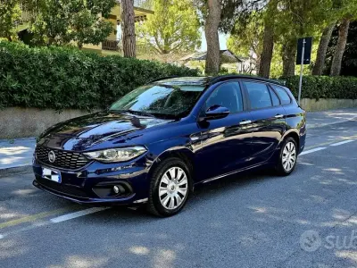Usata Fiat Tipo 120 CV (88 kW) 2020 Bluazzurro Station wagon