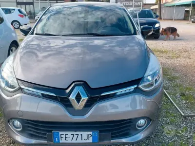 Usata Renault Clio IV Zen 75 CV (55 kW) 2016 Grigio Berlina