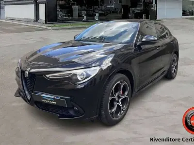 Usata Alfa Romeo Stelvio Veloce 209 CV (153 kW) 2020 Nero vulcano SUV