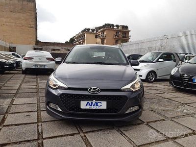 Usata Hyundai i20 Comfort 84 CV (61 kW) 2017 Grigio Berlina
